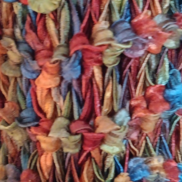 EUC,multi colored neck scarf or accessory - Picture 5 of 9